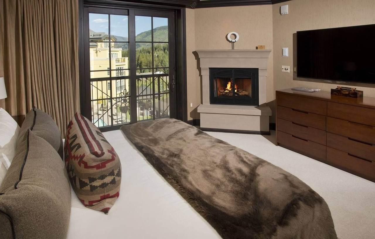 Legendary Lodging At The Ritz Vail Exterior photo