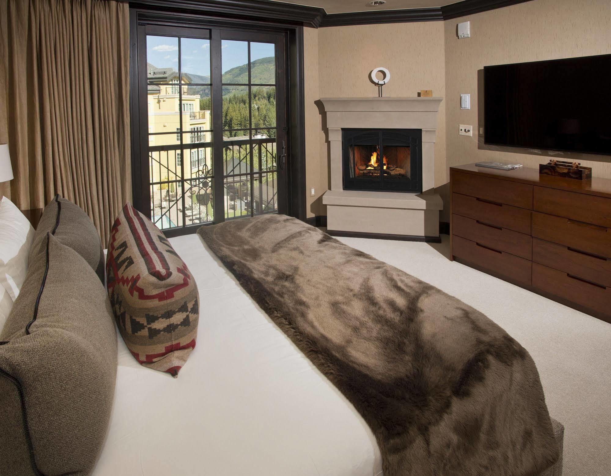 Legendary Lodging At The Ritz Vail Exterior photo